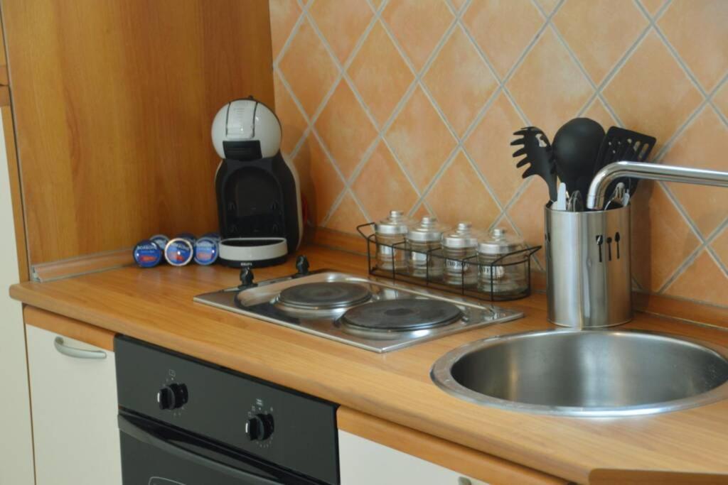 Wineexperience- Wine&Jacuzzi Suite Lecce Bagian luar foto