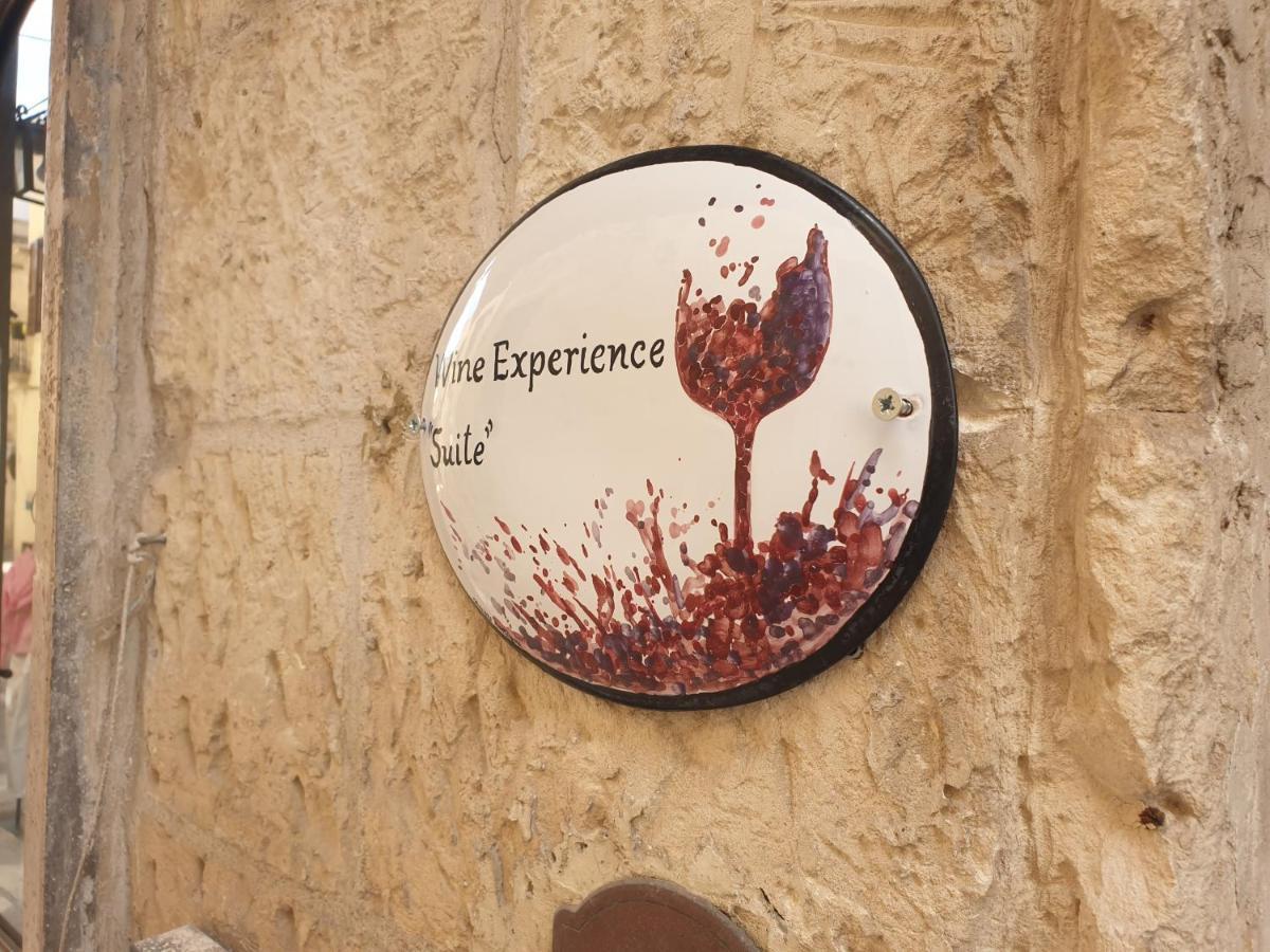 Wineexperience- Wine&Jacuzzi Suite Lecce Bagian luar foto