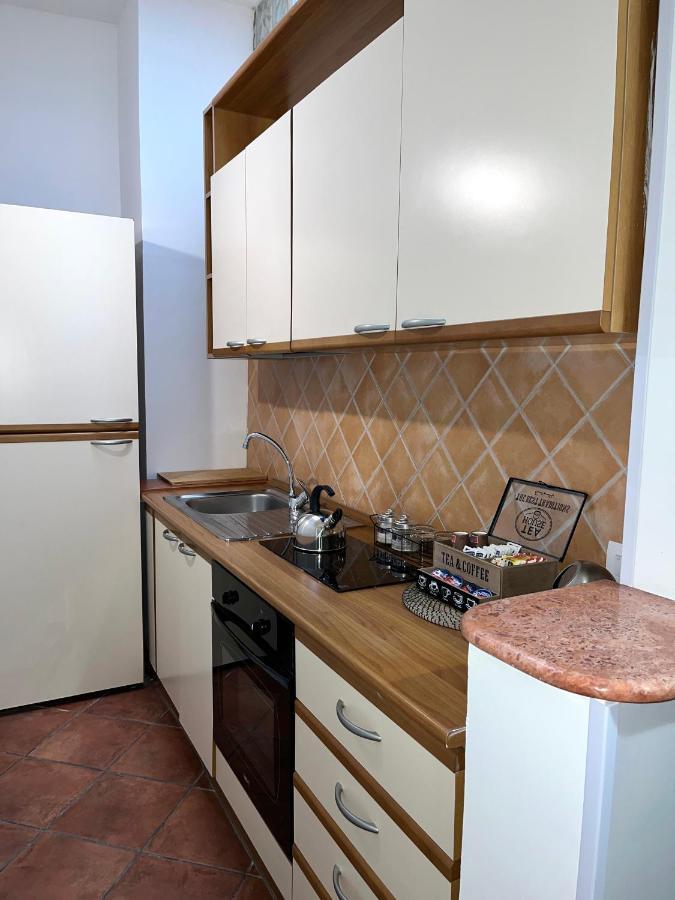 Wineexperience- Wine&Jacuzzi Suite Lecce Bagian luar foto