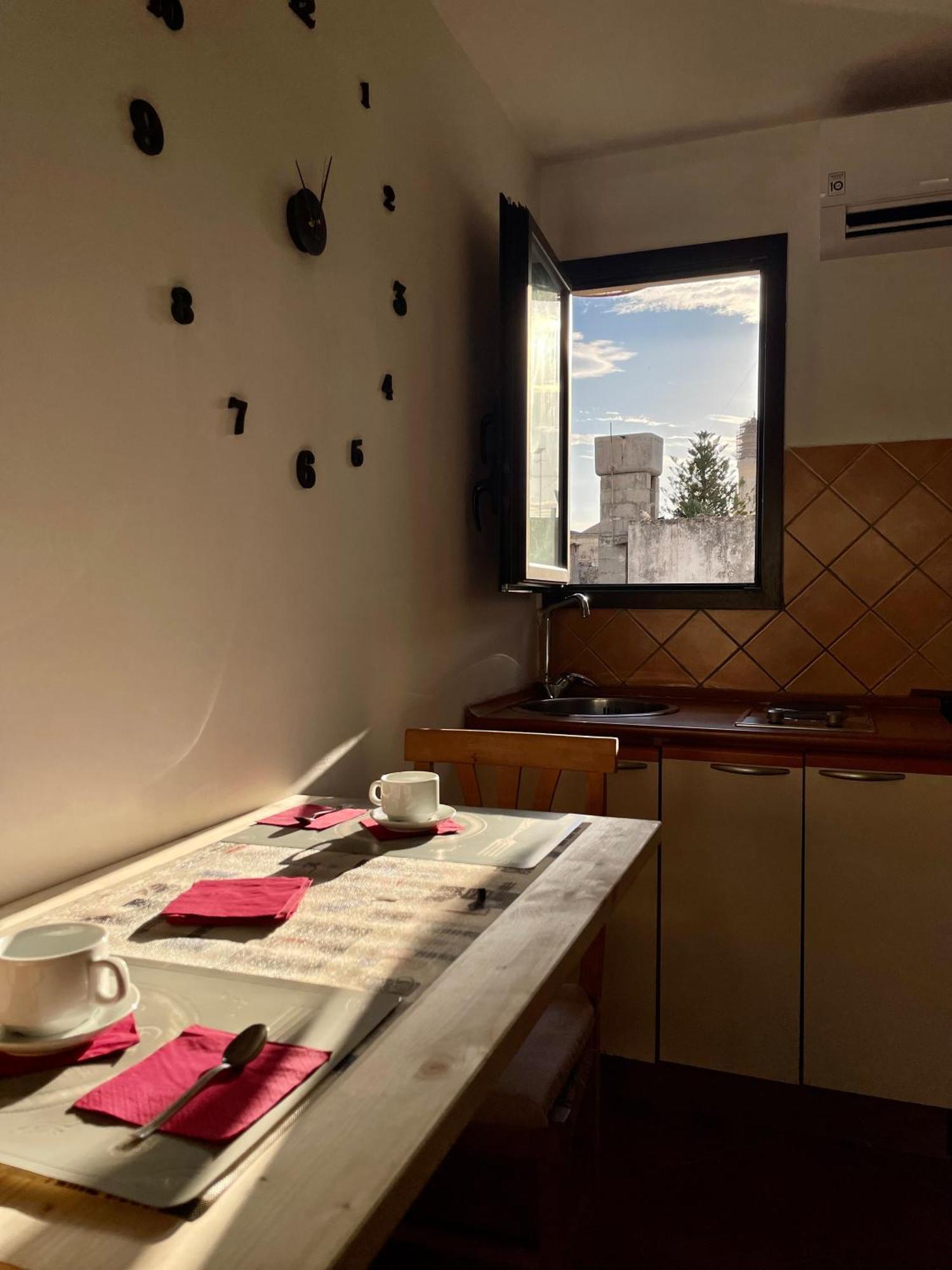 Wineexperience- Wine&Jacuzzi Suite Lecce Bagian luar foto